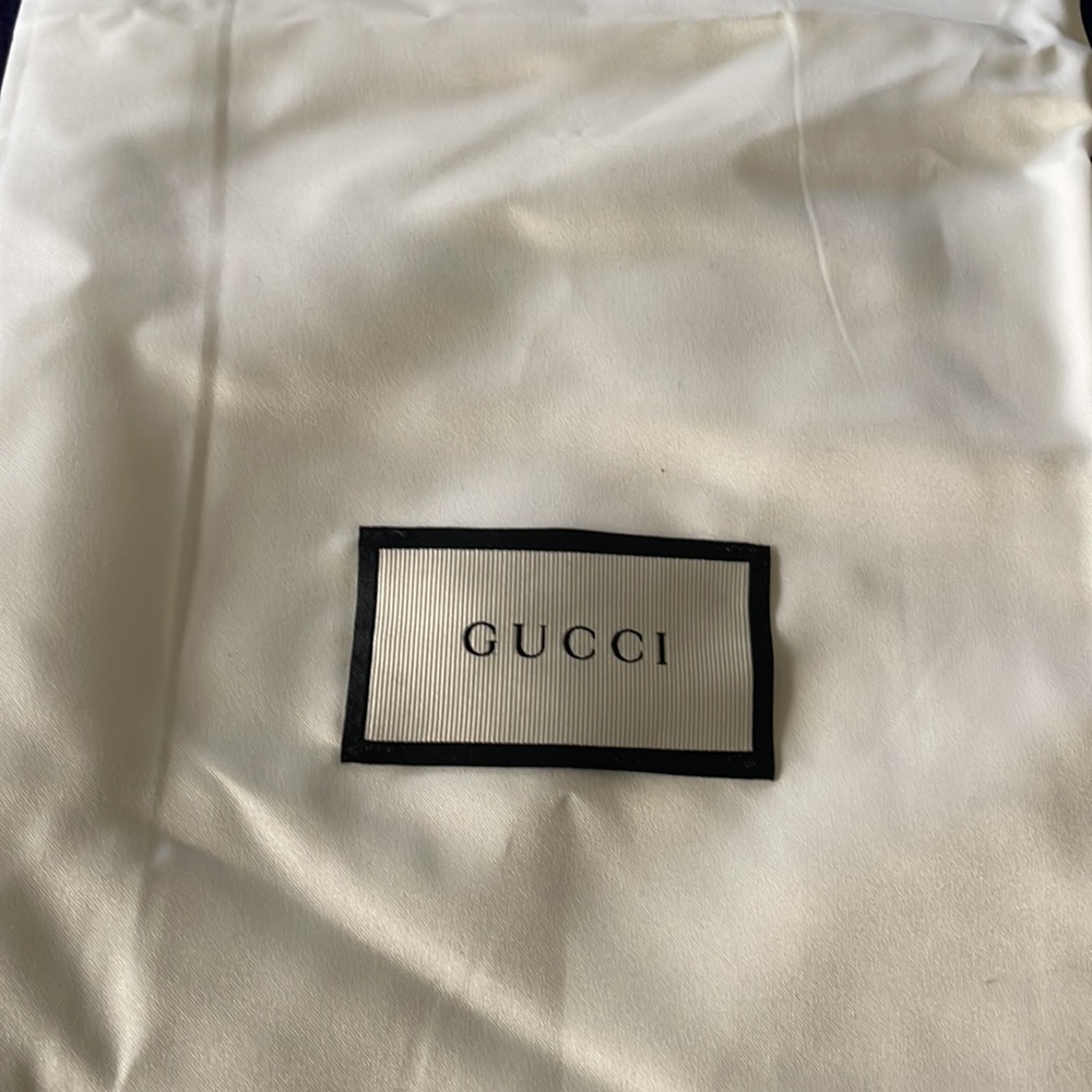Gucci - Picture 2 of 2